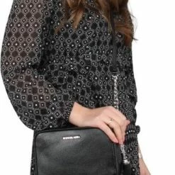 Gloednieuw ๐ฅฐ Nieuw ๐คฉ Michael Kors Crossbodytas Jet Set Leer - Zwart ๐ โ 48 Gloednieuw ๐ฅฐ Nieuw ๐คฉ Michael Kors Crossbodytas Jet Set Leer - Zwart ๐ โ -Tassen-dames Verkoop 341x840 3