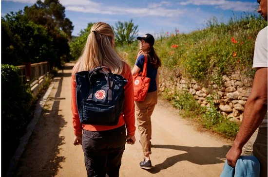 Beste Verkoop โ๏ธ Beste Pirce ๐ Fjallraven Fjällräven Kånken Totepack Mini Unisex Rugzak - Ochre โ ๐ 4 Beste Verkoop โ๏ธ Beste Pirce ๐ Fjallraven Fjällräven Kånken Totepack Mini Unisex Rugzak - Ochre โ ๐ - Afbeelding 4