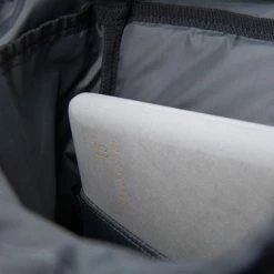 Promo 👍 Goedkoopste 👍 Sandqvist Rugzak Harald Black SQA1042 Duurzaam Eco - Zwart 21 Lt 👏 ✔️ -Tassen-dames Verkoop 550x366 3