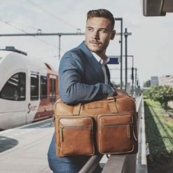 Uitgang ✨ Beste Verkoop 🎉 Chesterfield Misha Leren Laptoptas - 17 Inch - Zwart 😀 🌟 34 Uitgang ✨ Beste Verkoop 🎉 Chesterfield Misha Leren Laptoptas - 17 Inch - Zwart 😀 🌟 -Tassen-dames Verkoop 550x366 43