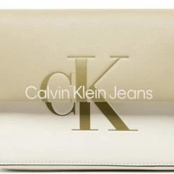 Beste deal ⭐ Korting ⌛ Calvin Klein Sculpted Boxy Crossbody Wheat Fields / White 🔥 ✨