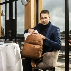 Groothandel π Beste Pirce β¨ The Chesterfield Brand Leren Rugzak Zwart Austin π π 27 Groothandel π Beste Pirce β¨ The Chesterfield Brand Leren Rugzak Zwart Austin π π -Tassen-dames Verkoop 550x550 374