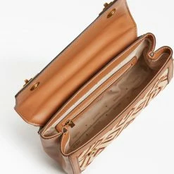 Coupon ๐งจ Beste Pirce ๐ GUESS Katey Dames Schoudertas Kunstleer;Textiel - Cognac ๐ ๐ 28 Coupon ๐งจ Beste Pirce ๐ GUESS Katey Dames Schoudertas Kunstleer;Textiel - Cognac ๐ ๐ -Tassen-dames Verkoop 550x594 4