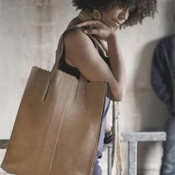 Beste Verkoop 👍 Top 10 😍 MYOMY Schoudertas Hunter Leer - Zwart 👏 🔔 -Tassen-dames Verkoop 550x685 5