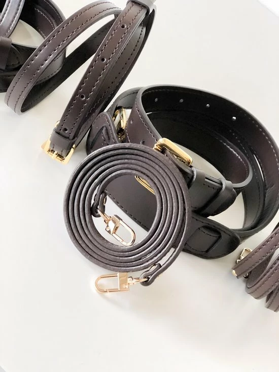 Nieuw ๐คฉ Beste Pirce ๐ XARI COLLECTIONS - 'Coffee' Donkerbruin Leren Hengsel - Goud Hardware - 0.8 Cm Breed - Hengsel Handtas - Leder Hengsel Los Voor Tas - Crossbody Strap / Vervang Tashengsel Voor Over De Schouder - Schouderriem - Bagstrap - Bruin Leer Schouderband ๐ฅ ๐ 1 Nieuw ๐คฉ Beste Pirce ๐ XARI COLLECTIONS - 'Coffee' Donkerbruin Leren Hengsel - Goud Hardware - 0.8 Cm Breed - Hengsel Handtas - Leder Hengsel Los Voor Tas - Crossbody Strap / Vervang Tashengsel Voor Over De Schouder - Schouderriem - Bagstrap - Bruin Leer Schouderband ๐ฅ ๐