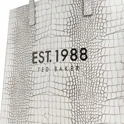 Korting ๐งจ Gloednieuw โค๏ธ Ted Baker Lavayda Dames Shopper - Wit - Maat Geen ๐ ๐คฉ 31 Korting ๐งจ Gloednieuw โค๏ธ Ted Baker Lavayda Dames Shopper - Wit - Maat Geen ๐ ๐คฉ -Tassen-dames Verkoop 550x776 3