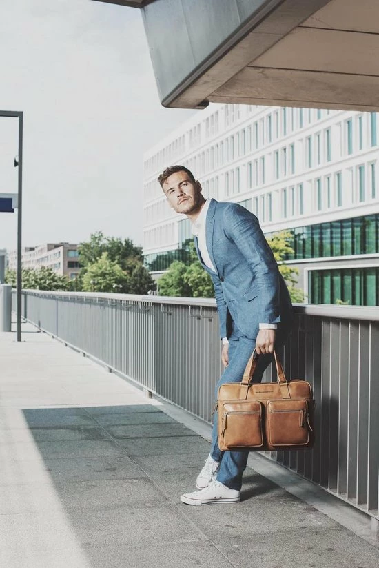 Uitgang ✨ Beste Verkoop 🎉 Chesterfield Misha Leren Laptoptas - 17 Inch - Zwart 😀 🌟 18 Uitgang ✨ Beste Verkoop 🎉 Chesterfield Misha Leren Laptoptas - 17 Inch - Zwart 😀 🌟 - Afbeelding 18