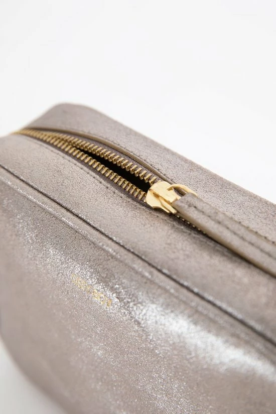 Beste Verkoop β¨ Flash-uitverkoop π Sissy Boy Sissy-Boy - Goudkleurige Suède Schoudertas β¨ π 3 Beste Verkoop β¨ Flash-uitverkoop π Sissy Boy Sissy-Boy - Goudkleurige Suède Schoudertas β¨ π - Afbeelding 3