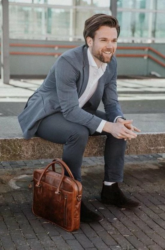 Goedkoop ๐ Beste recensies van ๐ DSTRCT Premium Collection Leren Business Laptoptas - 14 Inch Laptopvak Met Rits - Inclusief Onderhouspakket - Zwart ๐ฅ โ๏ธ 6 Goedkoop ๐ Beste recensies van ๐ DSTRCT Premium Collection Leren Business Laptoptas - 14 Inch Laptopvak Met Rits - Inclusief Onderhouspakket - Zwart ๐ฅ โ๏ธ - Afbeelding 6